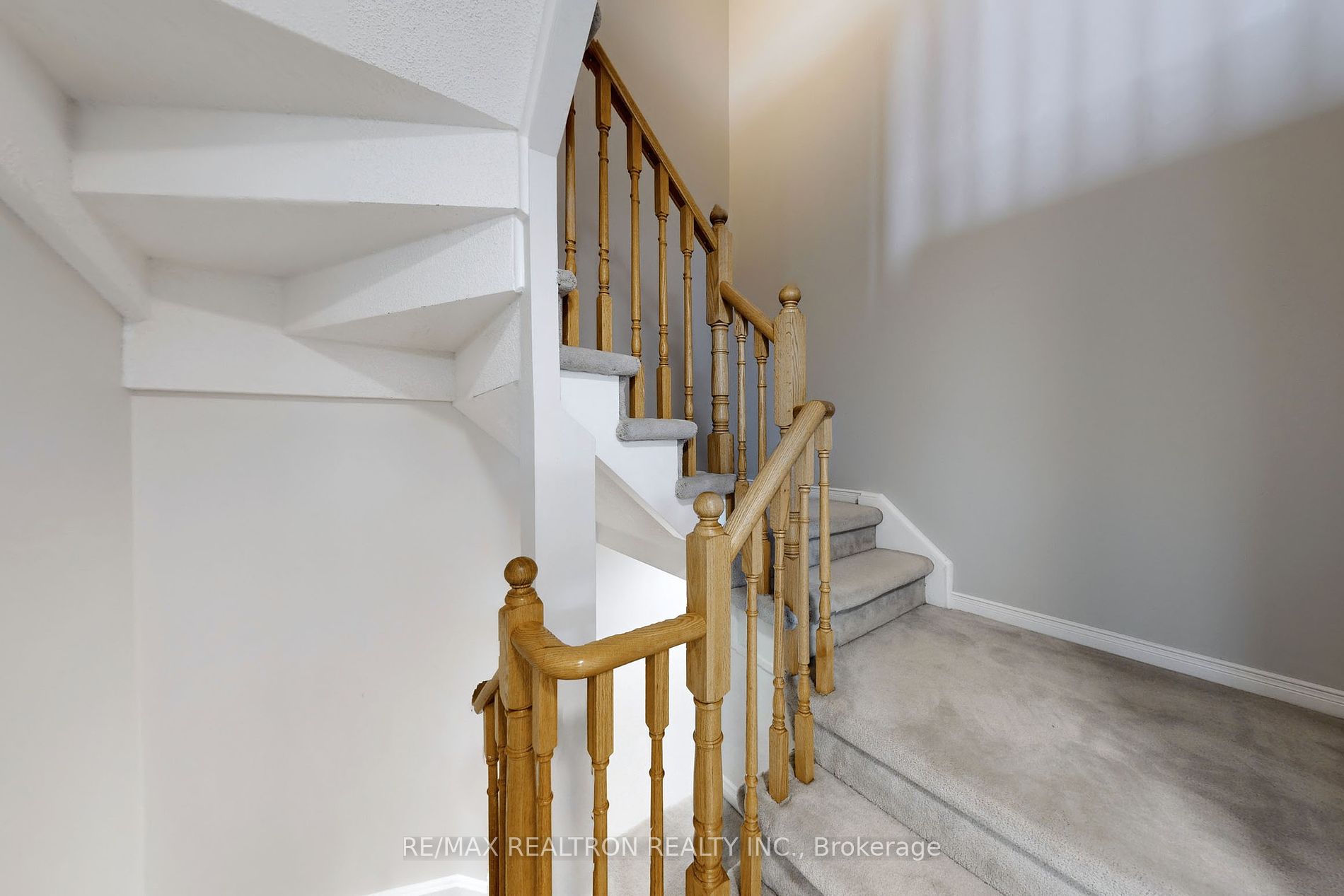 525 Church St N Property Photo 15