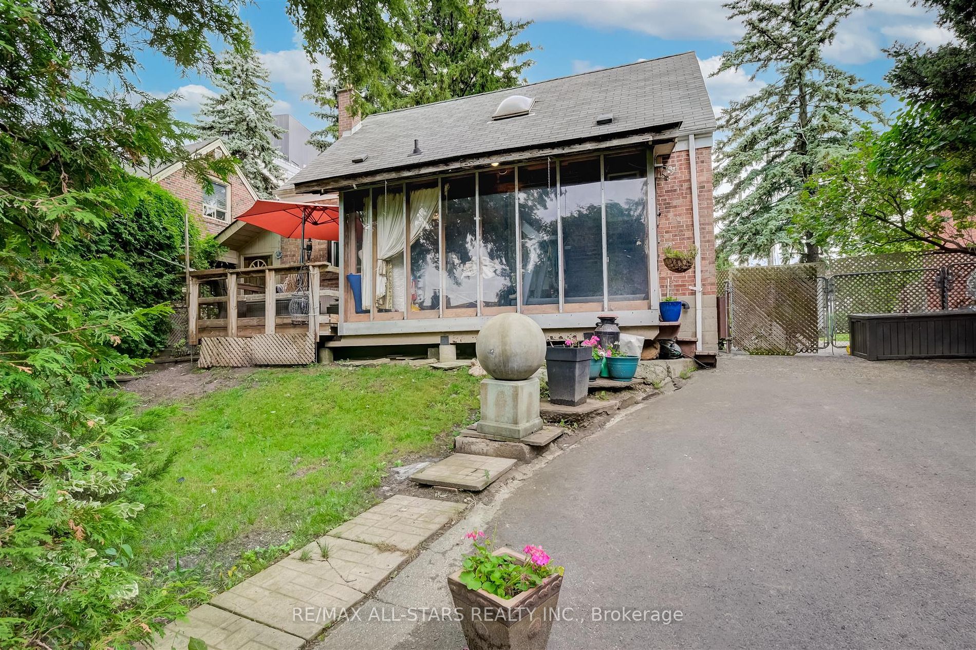 18 Aylesford Dr Property Photo 22