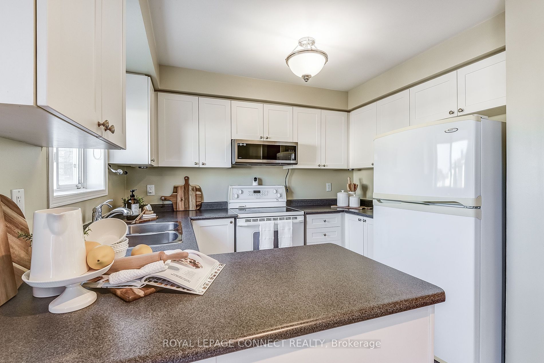 29 Andona Cres Property Photo 5