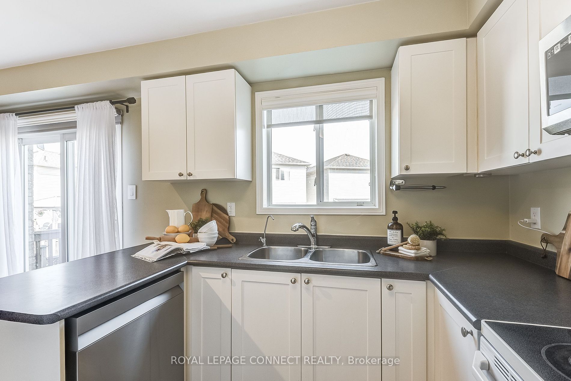 29 Andona Cres Property Photo 7