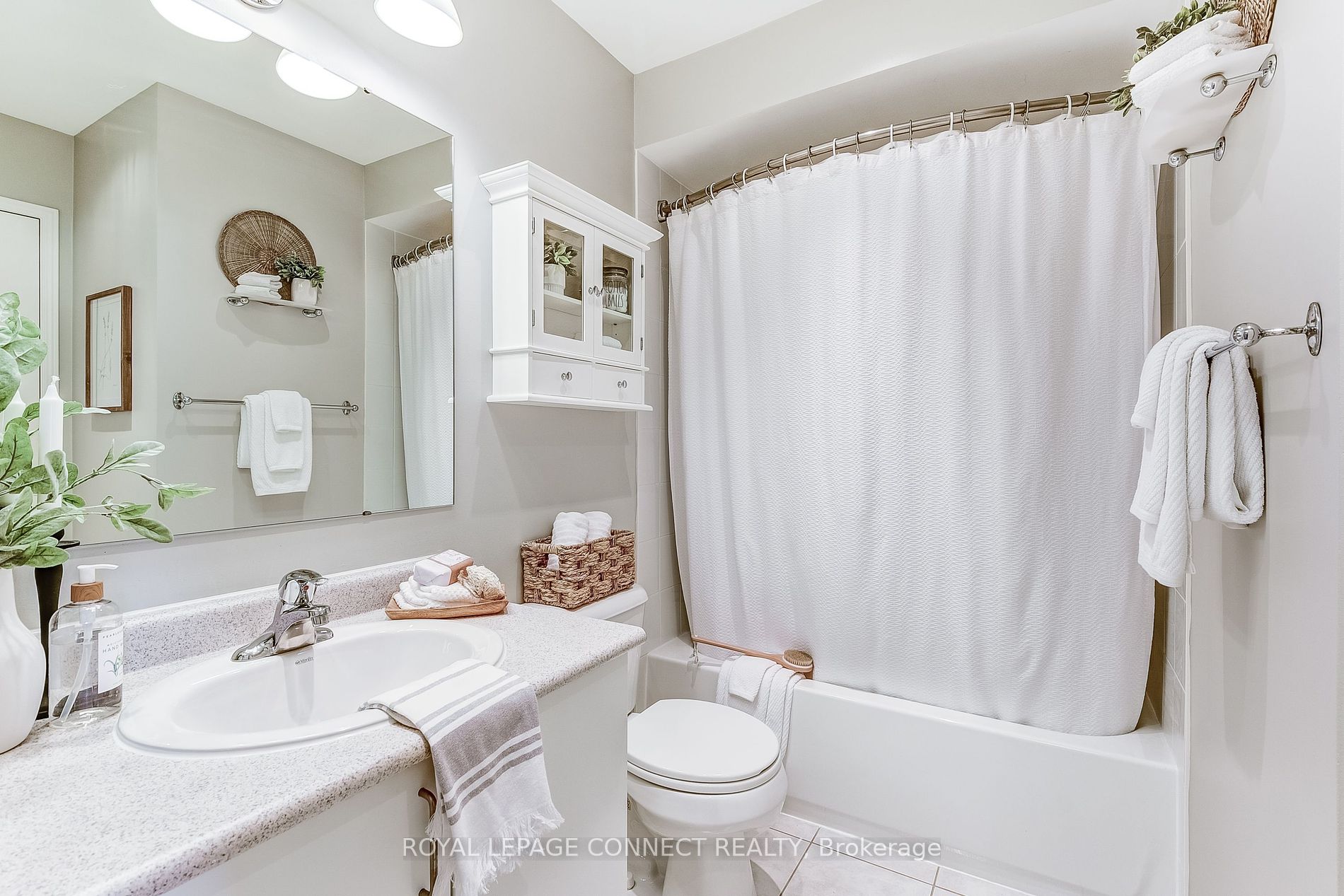 29 Andona Cres Property Photo 13