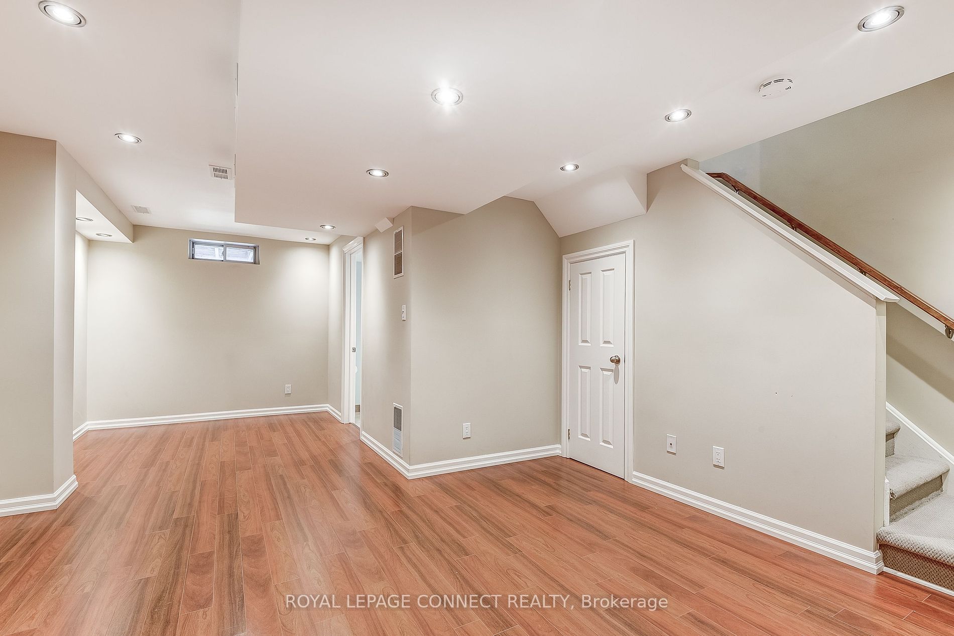29 Andona Cres Property Photo 17