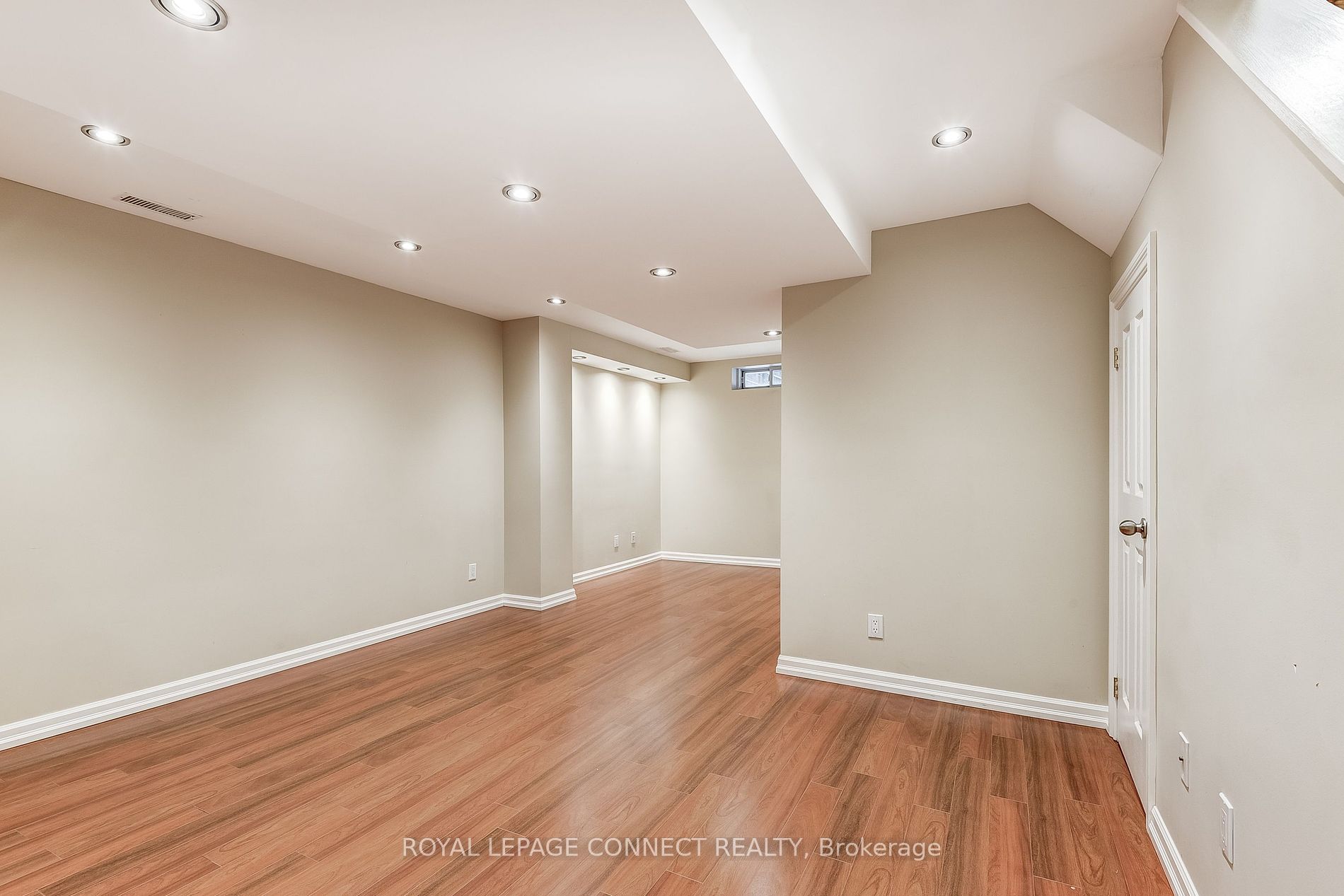 29 Andona Cres Property Photo 18