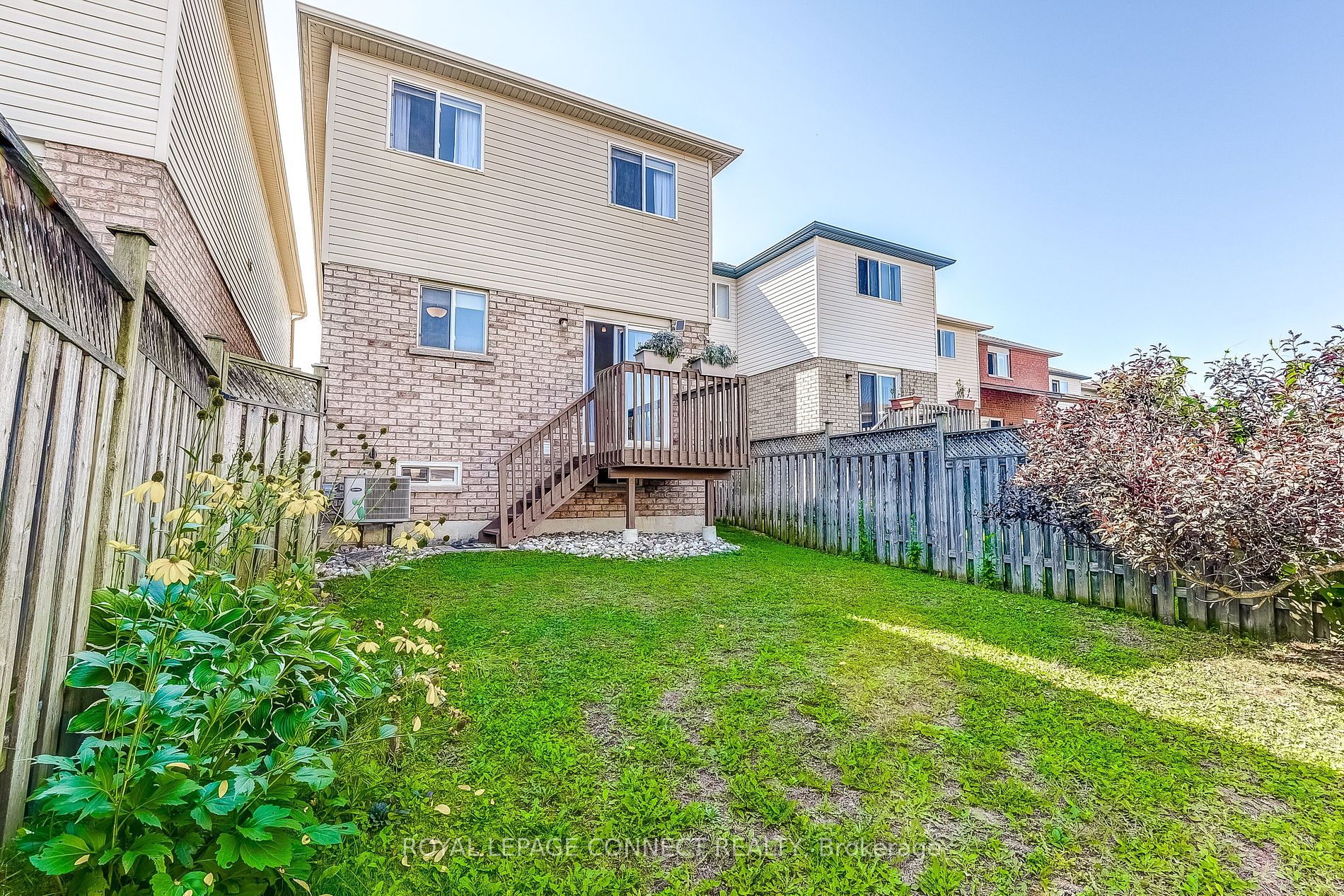 29 Andona Cres Property Photo 28
