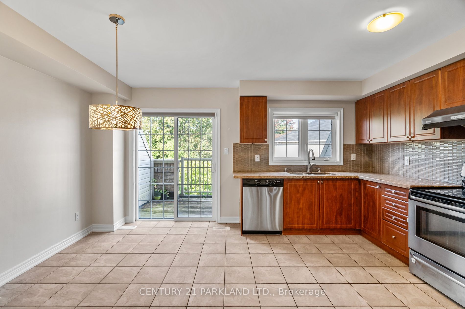 9 Smithy Crt Property Photo 5