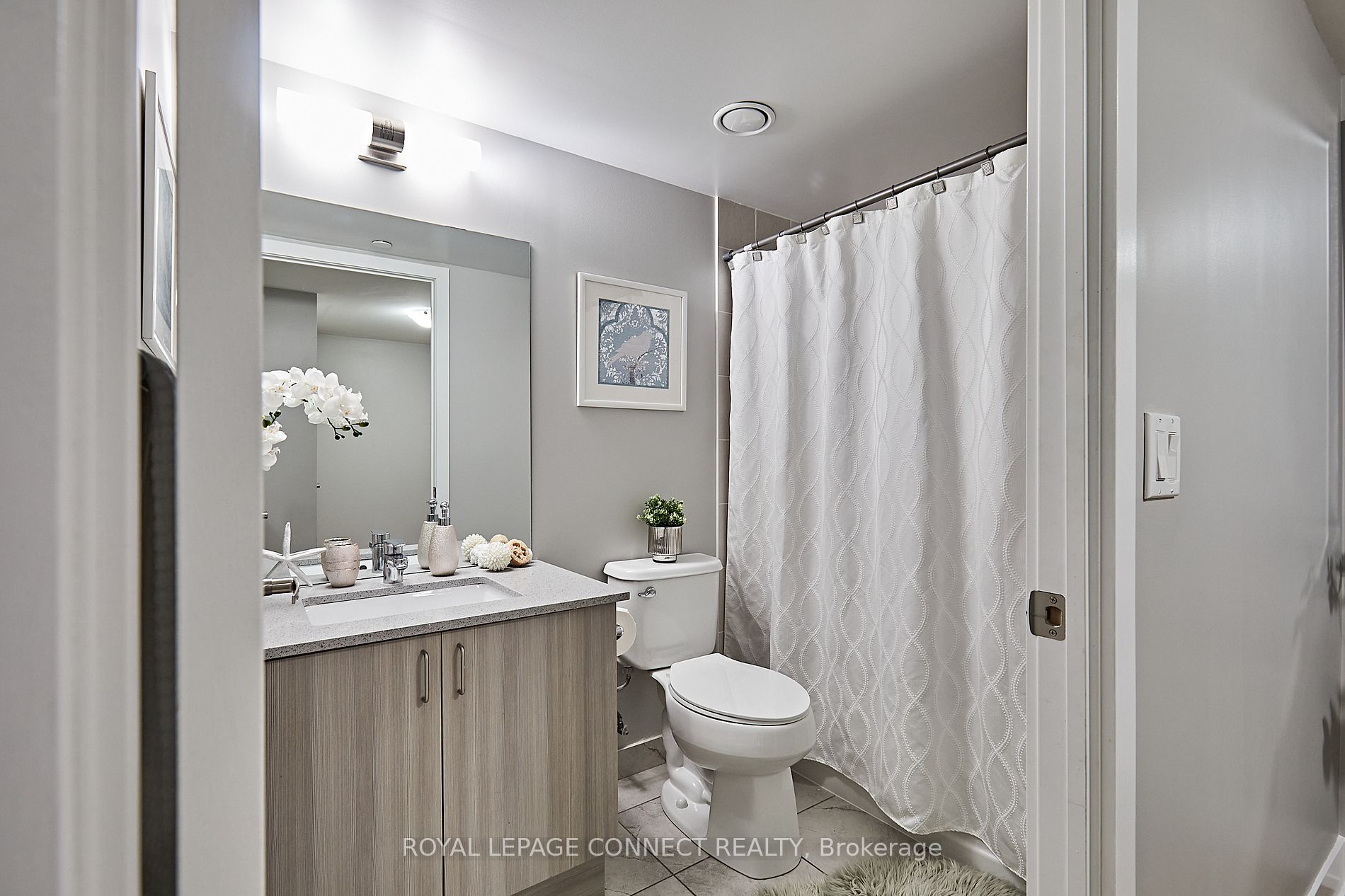 1255 Bayly St 02 Property Photo 35