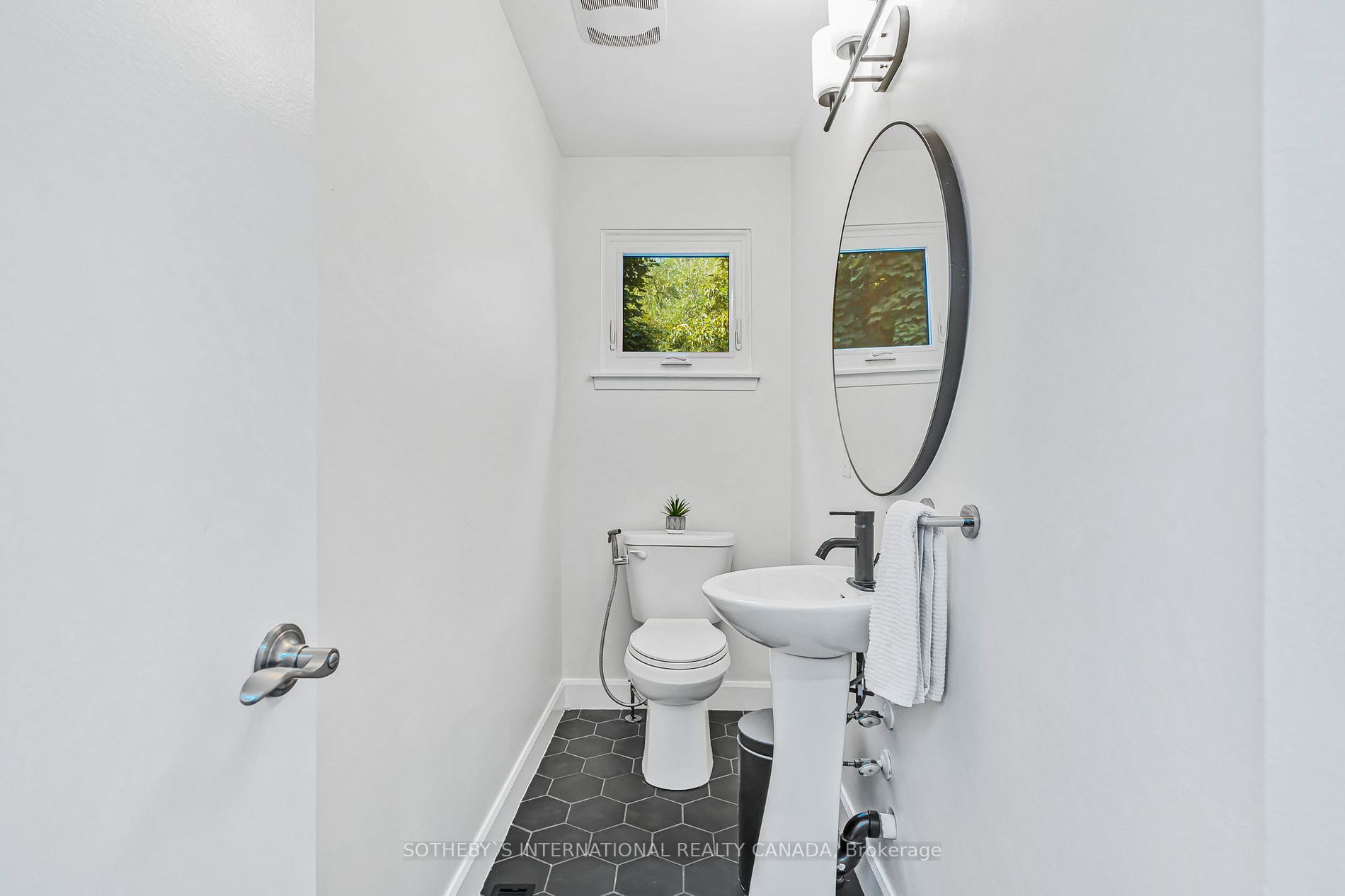 21 Tinbury Pl Property Photo 5