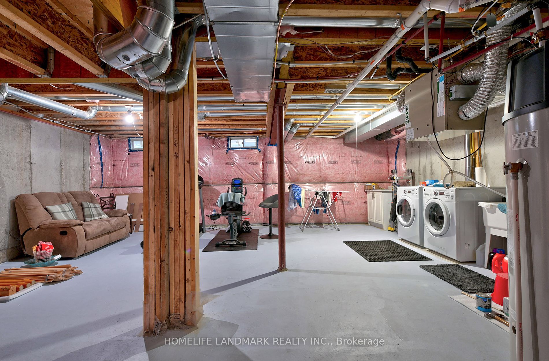 84 Workmen's Circ Property Photo 19