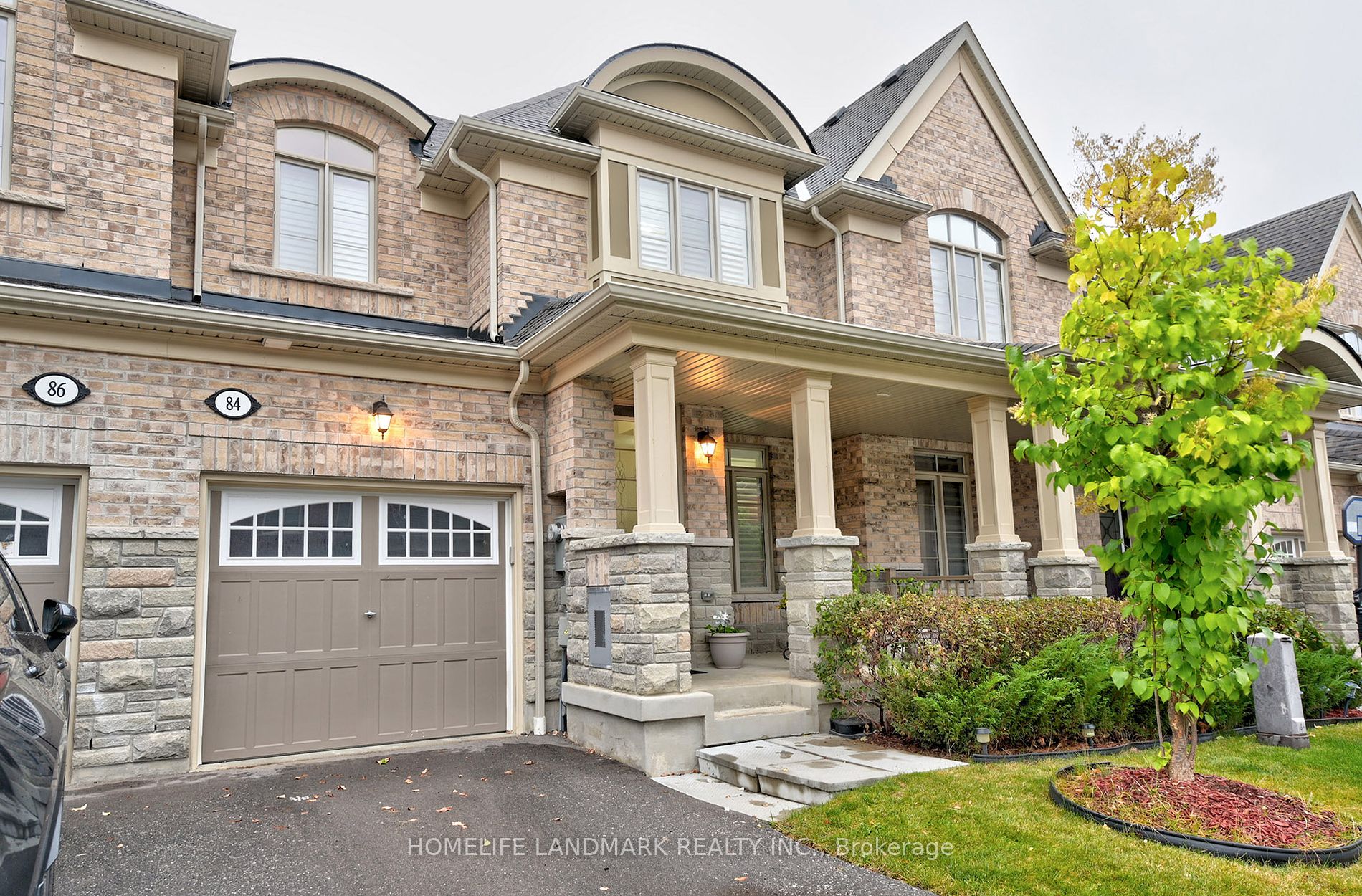 84 Workmen's Circ Property Photo 21