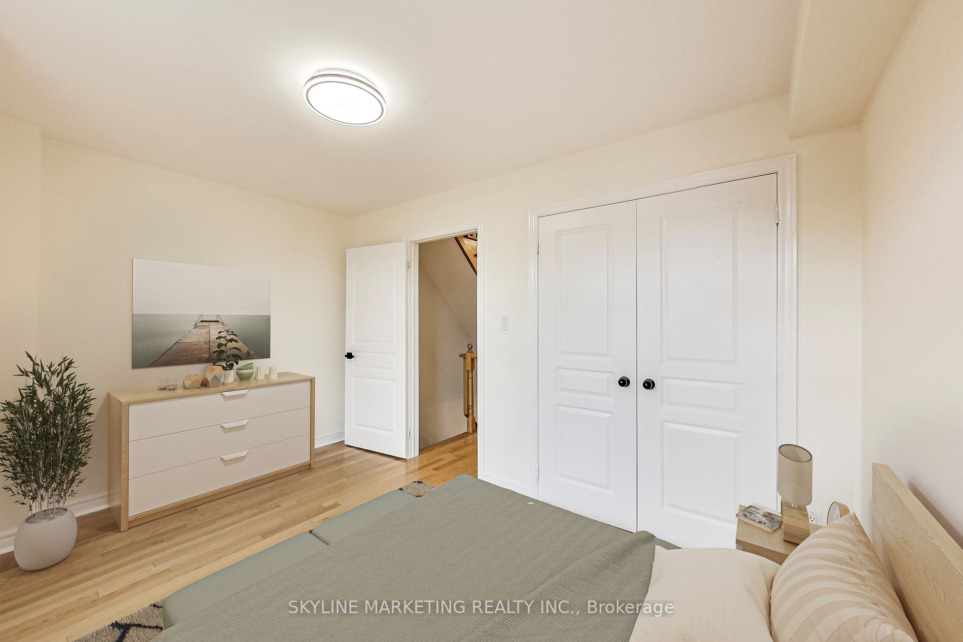25 East York Ave Property Photo 4