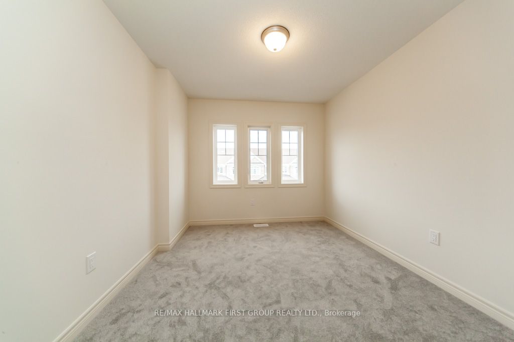 12 Jevons Dr Property Photo 10