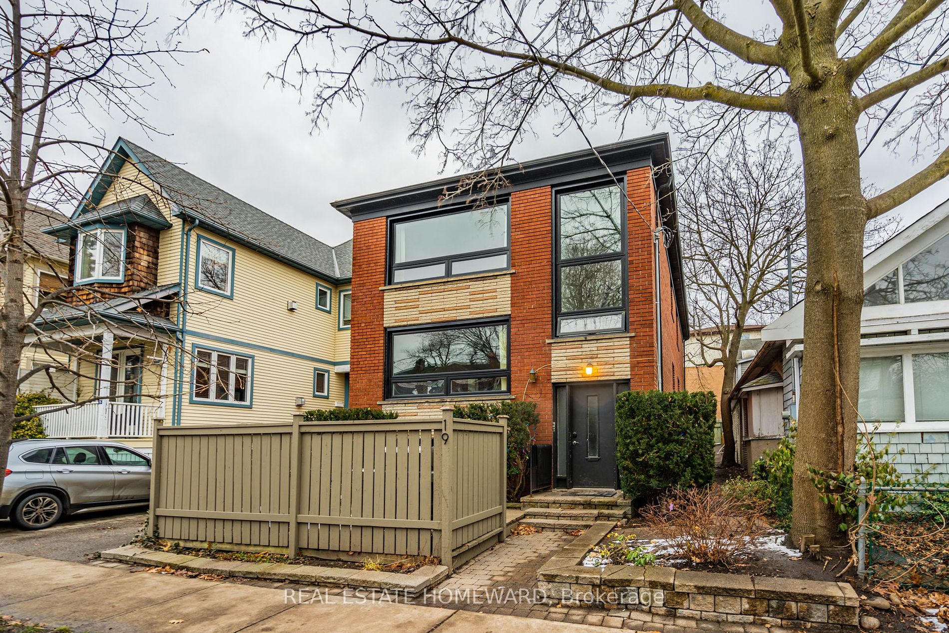 19 Maclean Ave Property Photo 1