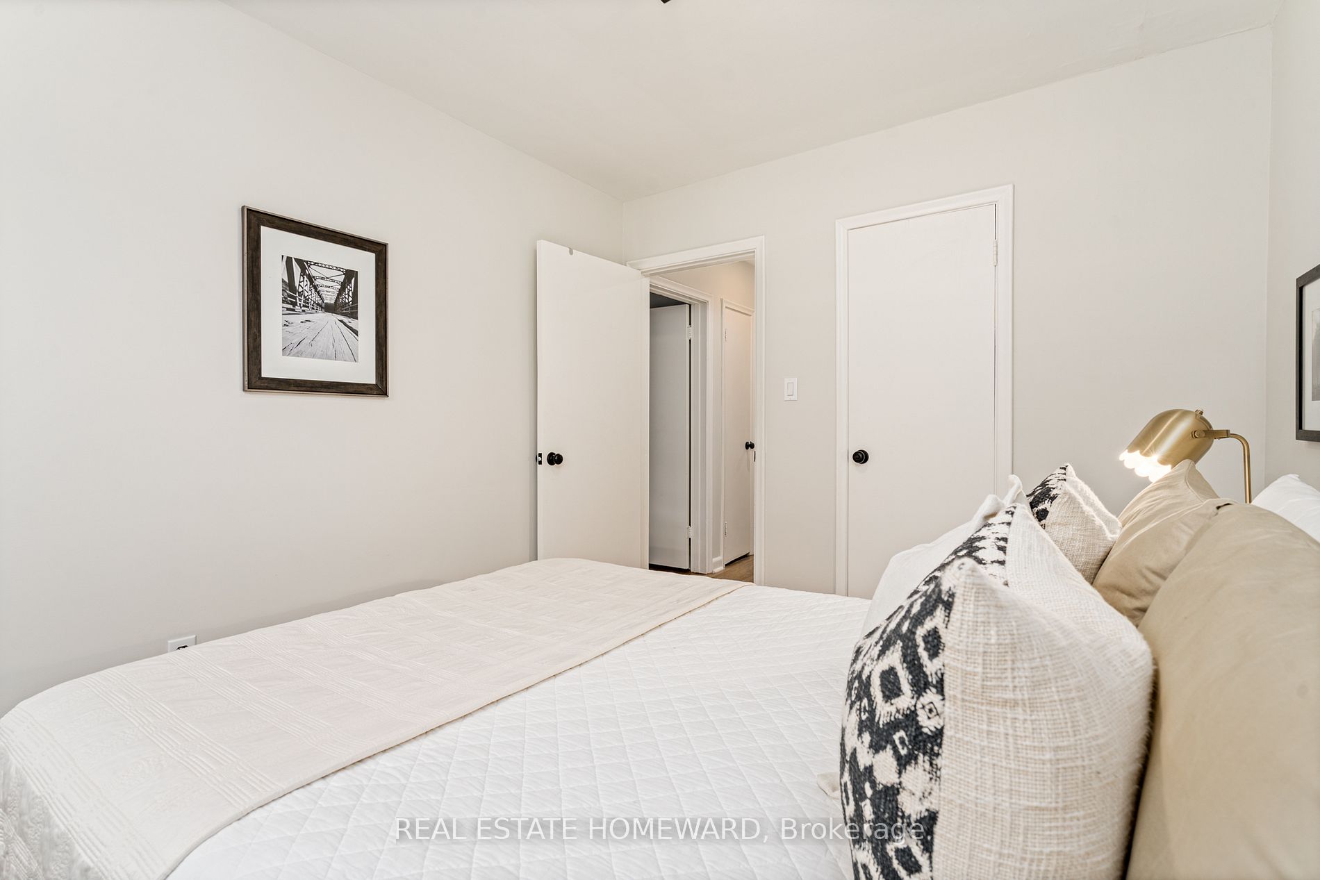 19 Maclean Ave Property Photo 8