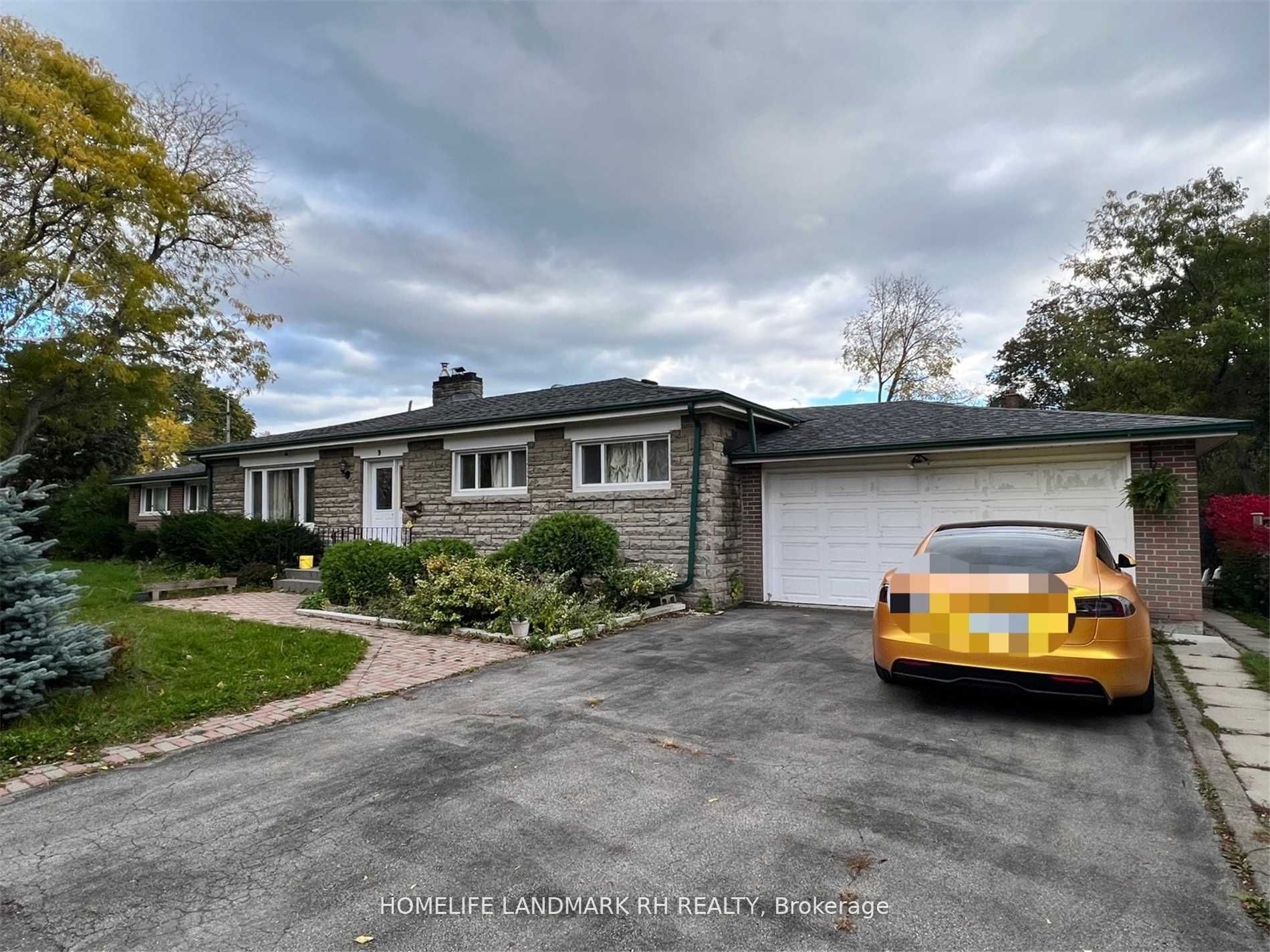 9 Lockie Ave Property Photo 1