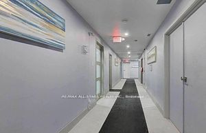 717 Queen St E Property Photo 10