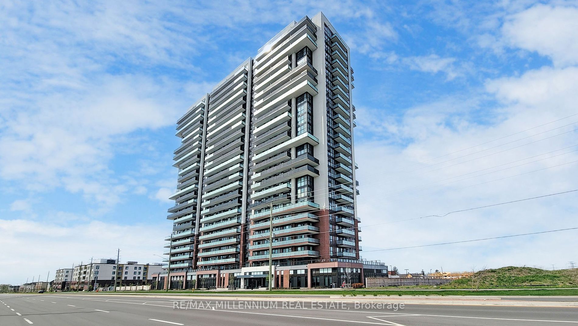 2550 Simcoe St 12 Property Photo 1