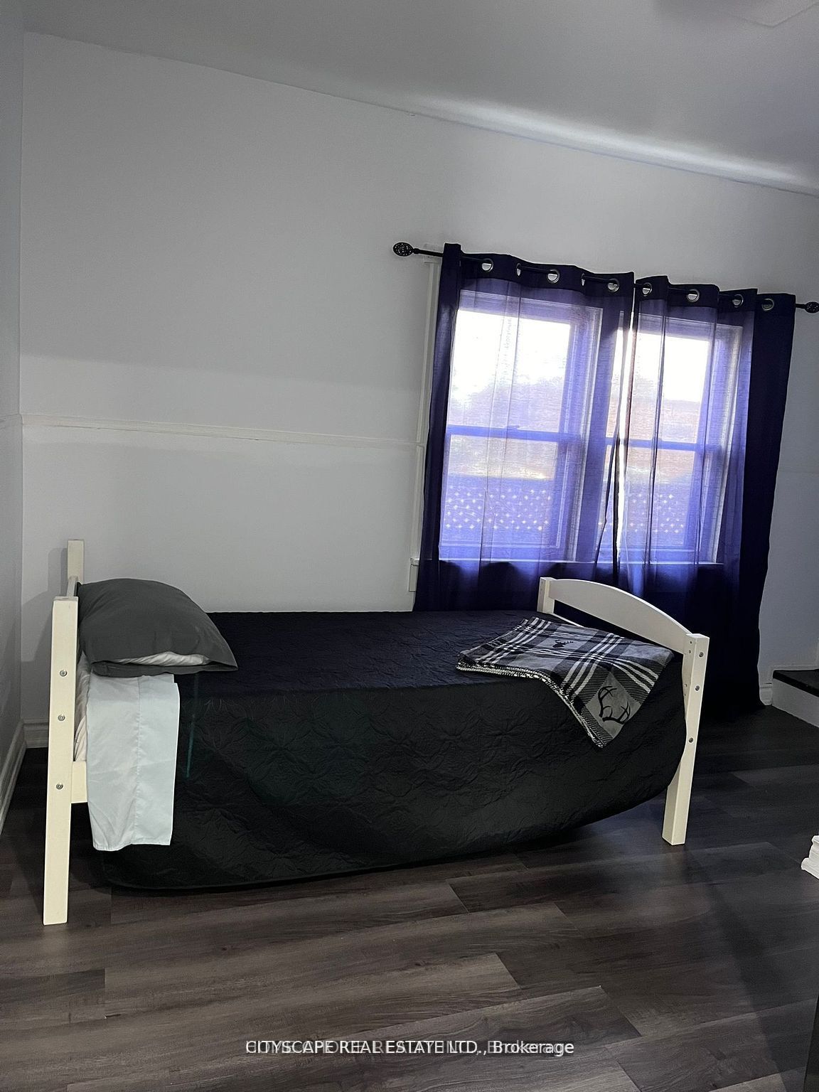 223 Bloor Street Property Photo 9