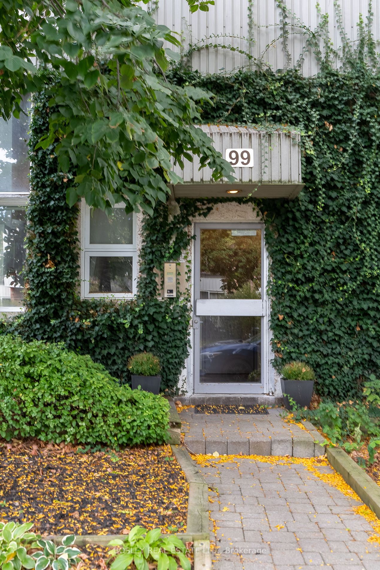 99 Coleman Ave 05 Property Photo