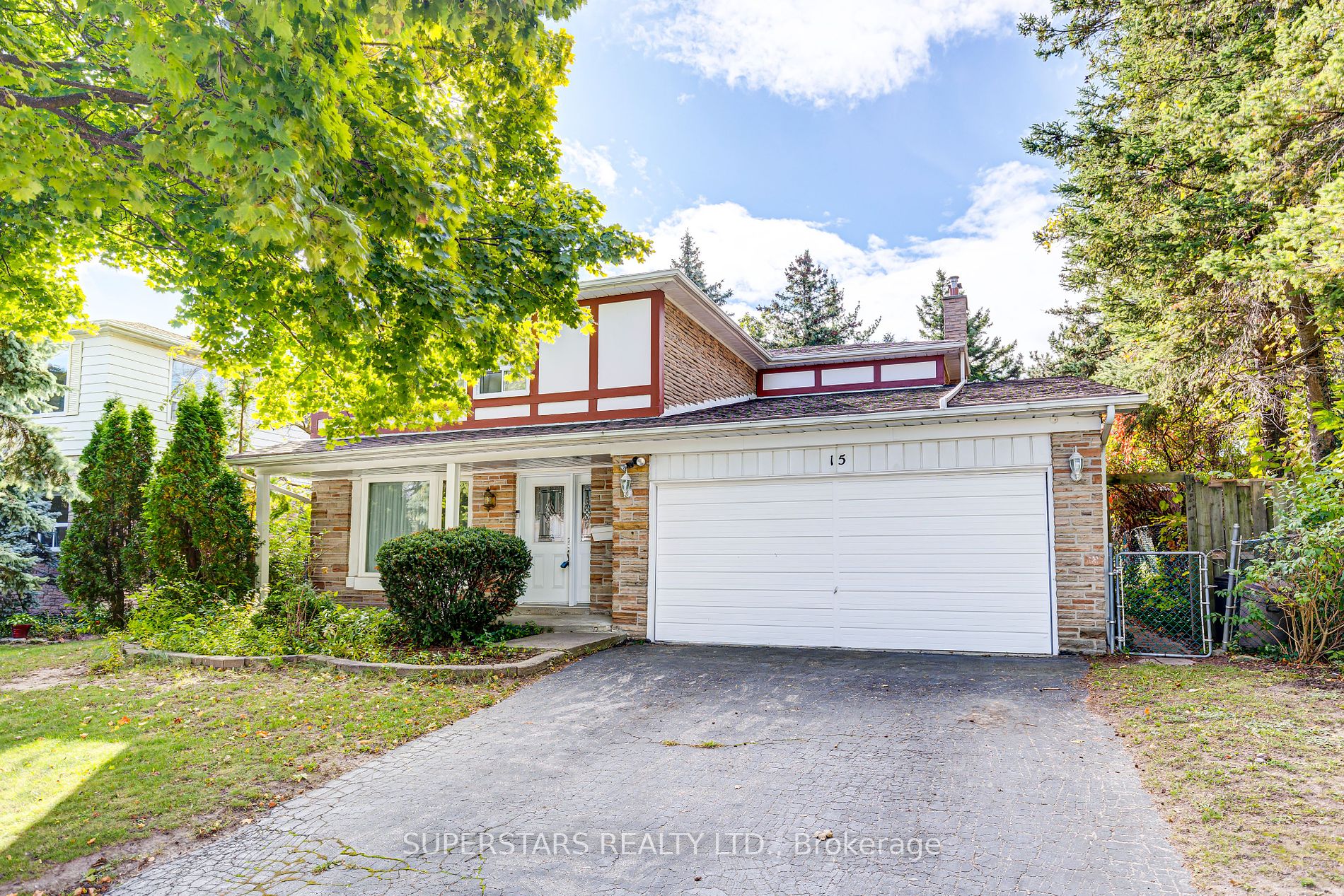 15 Pipers Green Ave Property Photo
