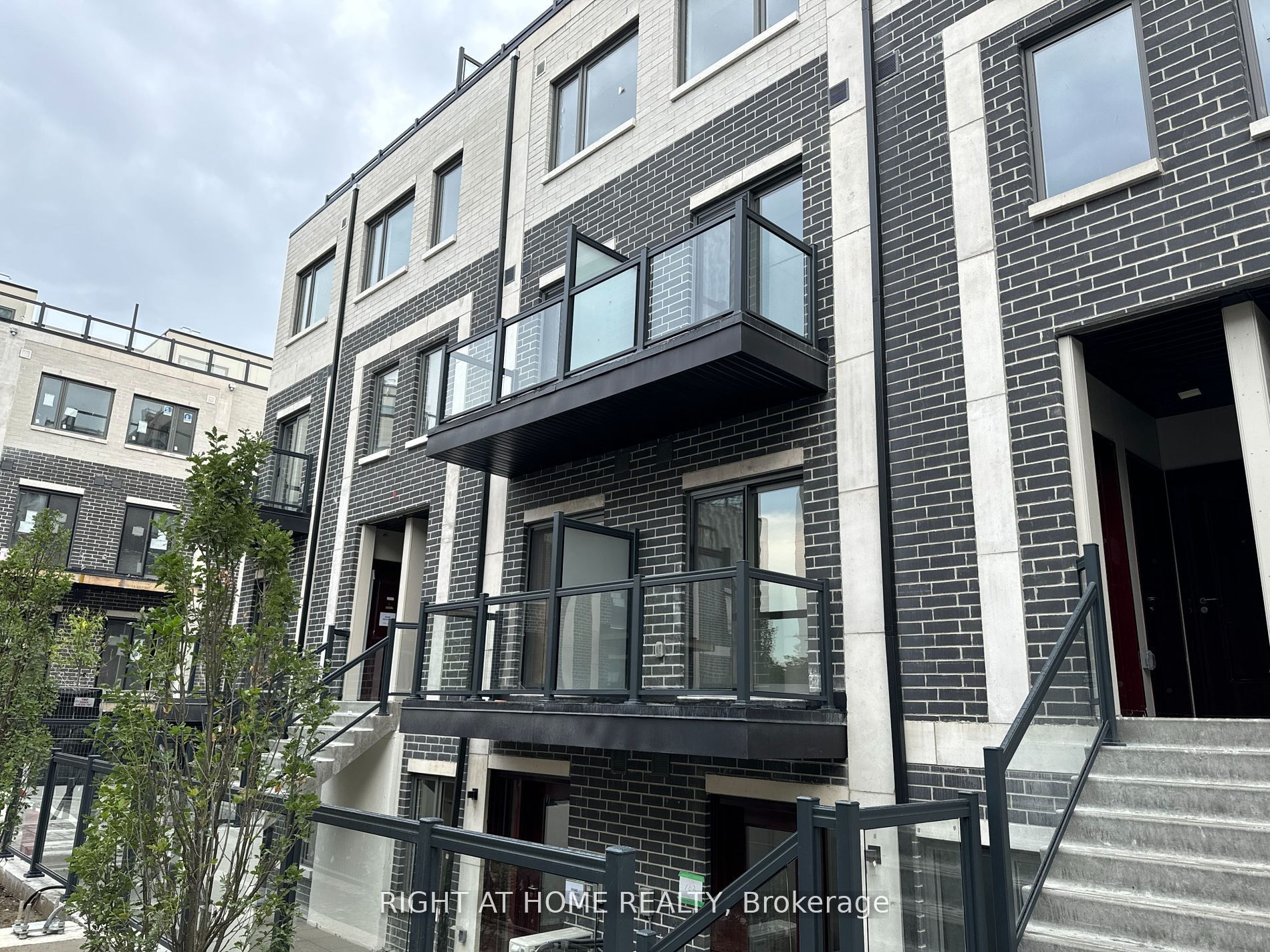 3445 Sheppard Ave E C1-2 Property Photo 1