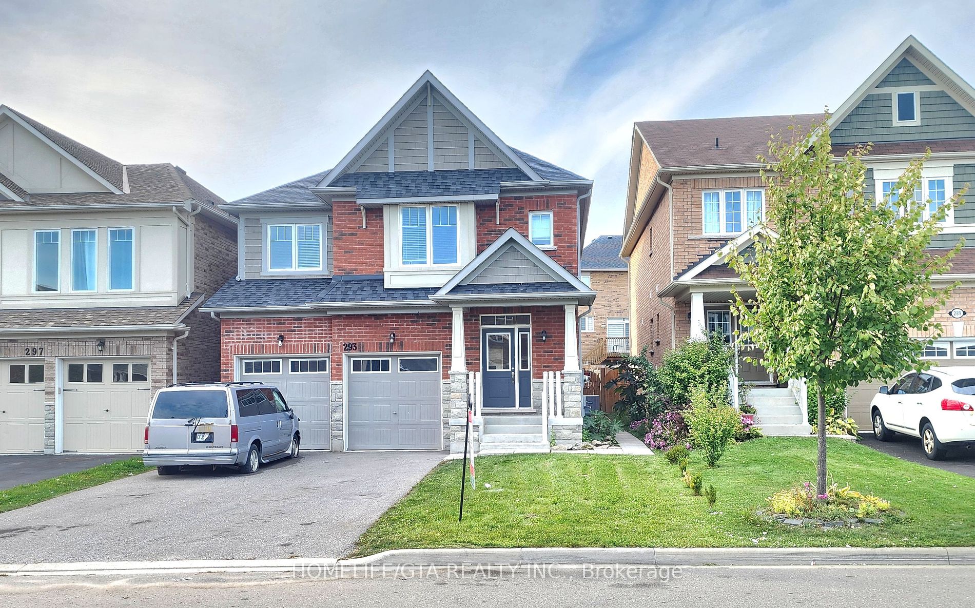 293 Pimlico Dr Property Photo 1