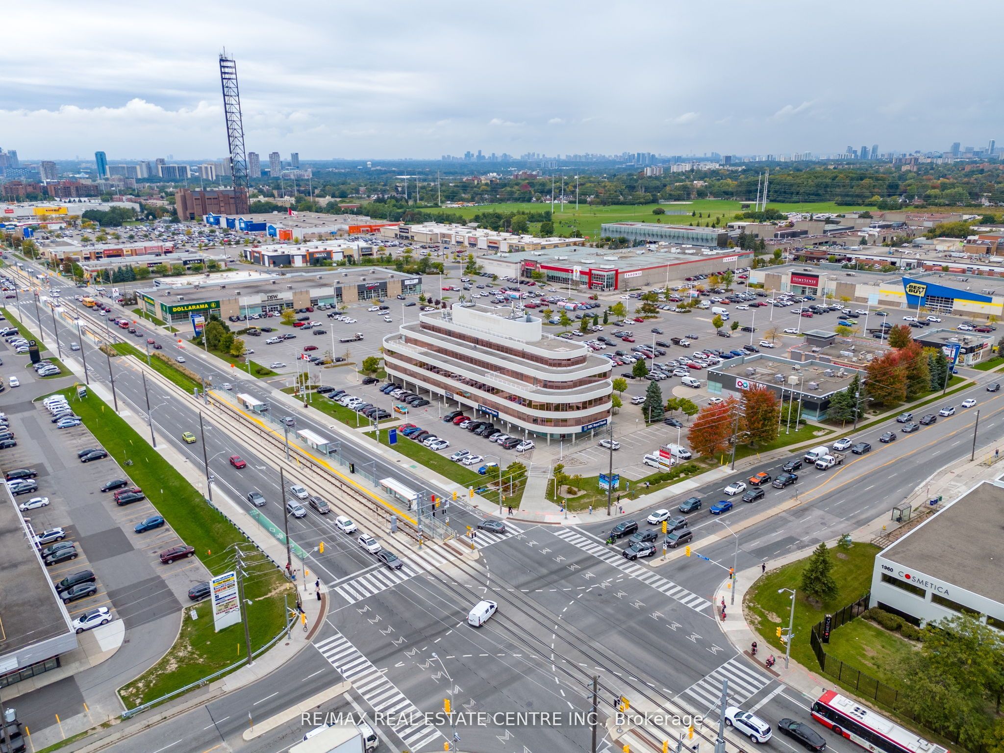 ##59 - 1940 Eglinton Avenue Property Photo 20