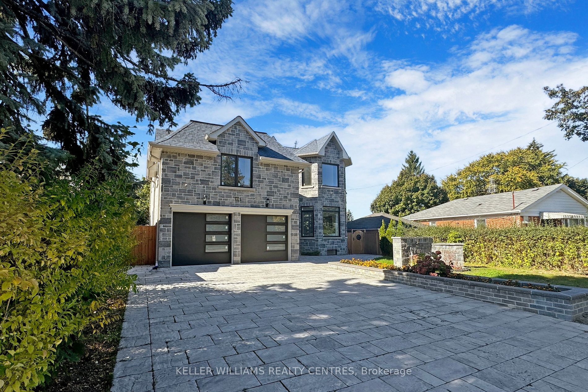 121 Earlton Rd Property Photo 1