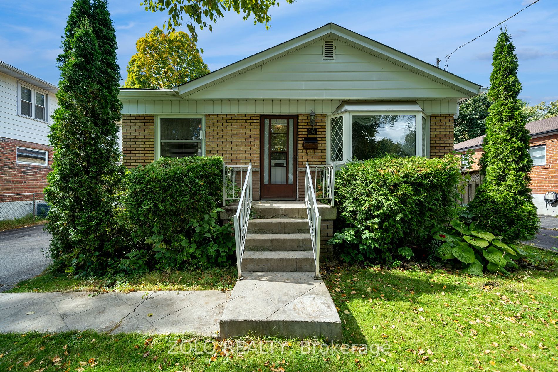 14 Mcmillan Ave
