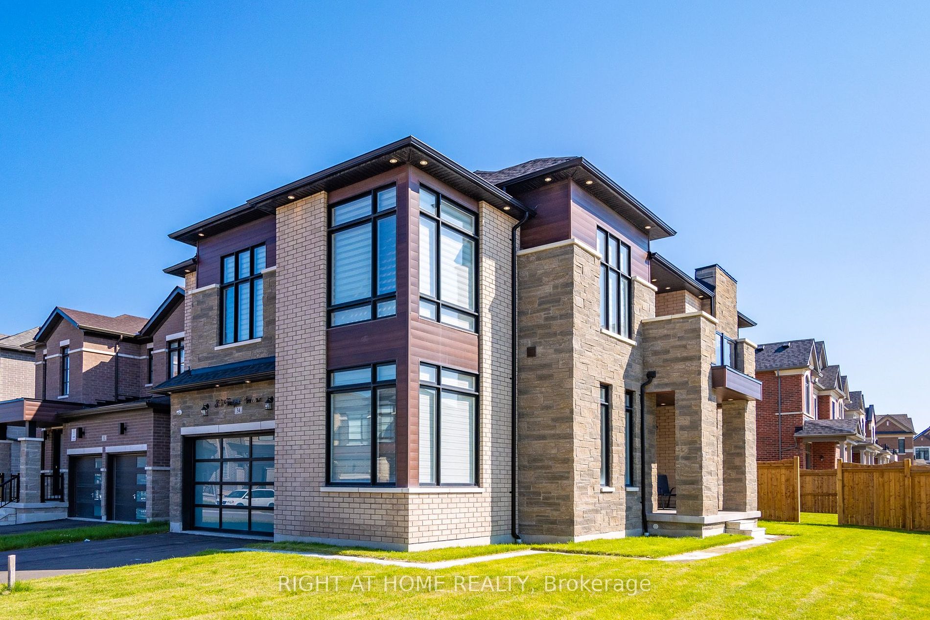 34 Fruitful Cres Property Photo
