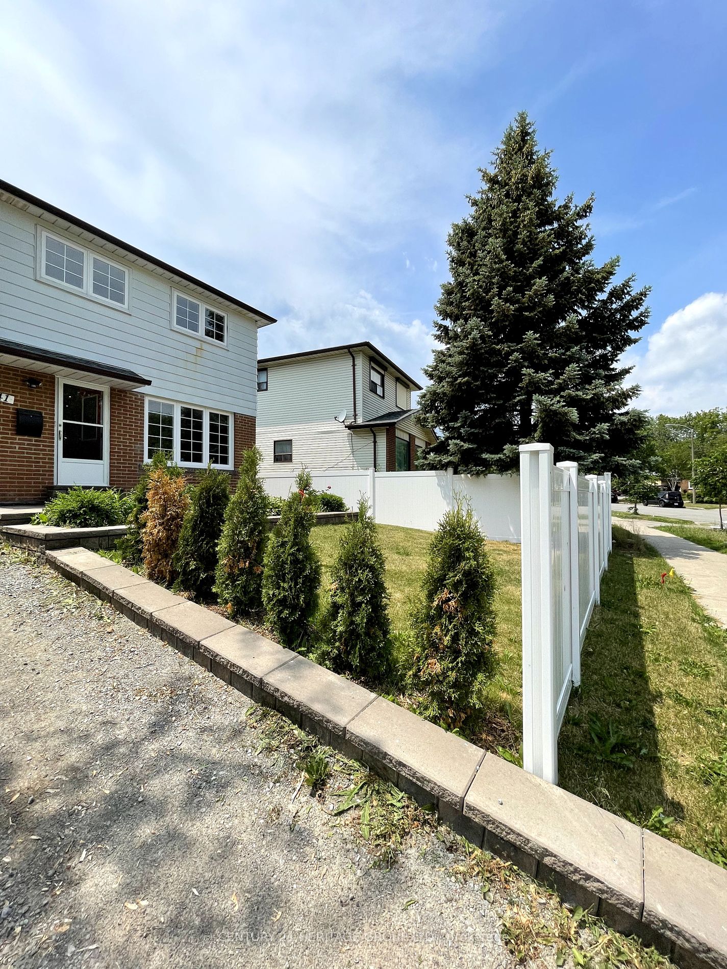 341 Burrows Hall Blvd N Property Photo 1