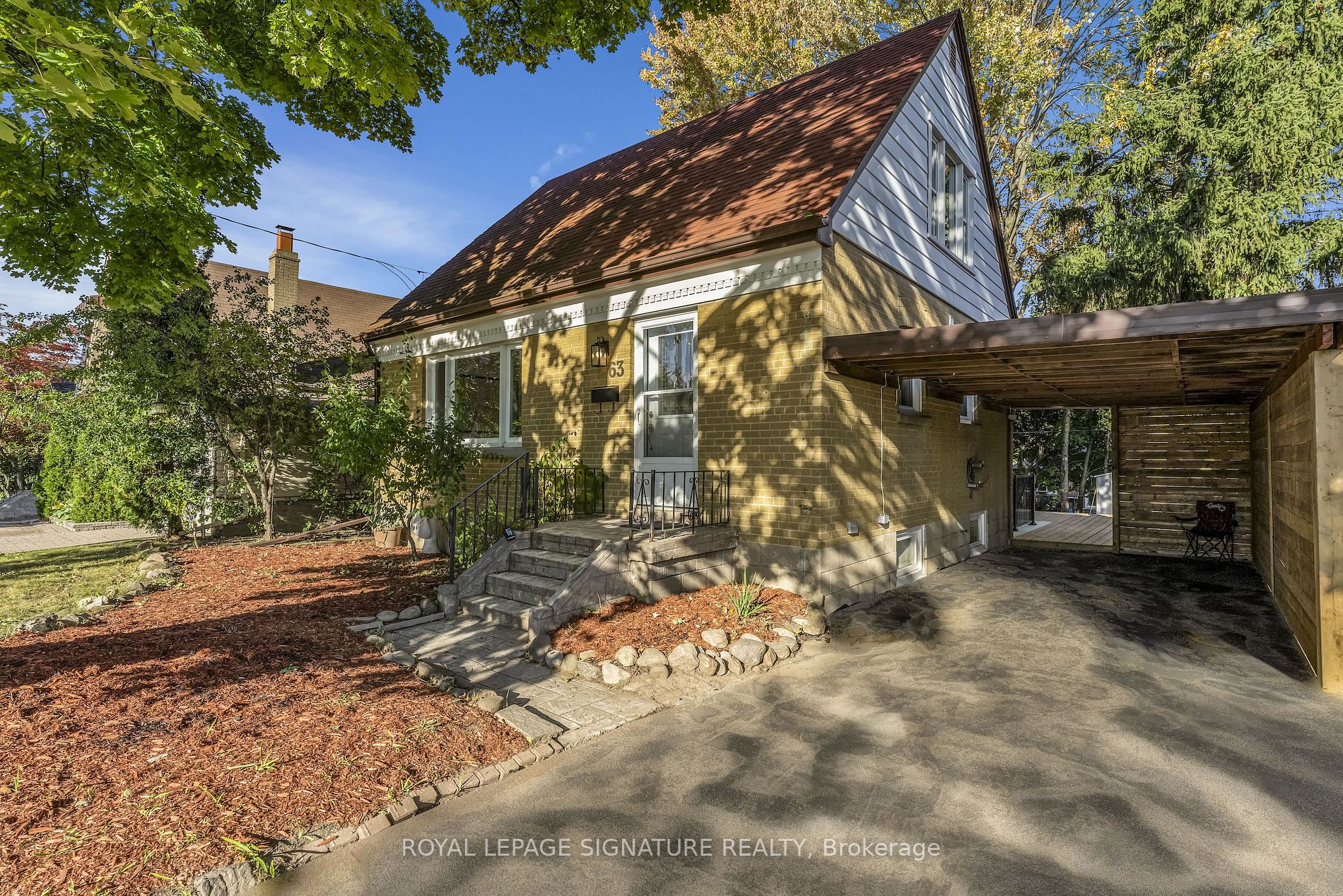 63 Vauxhall Dr Property Photo