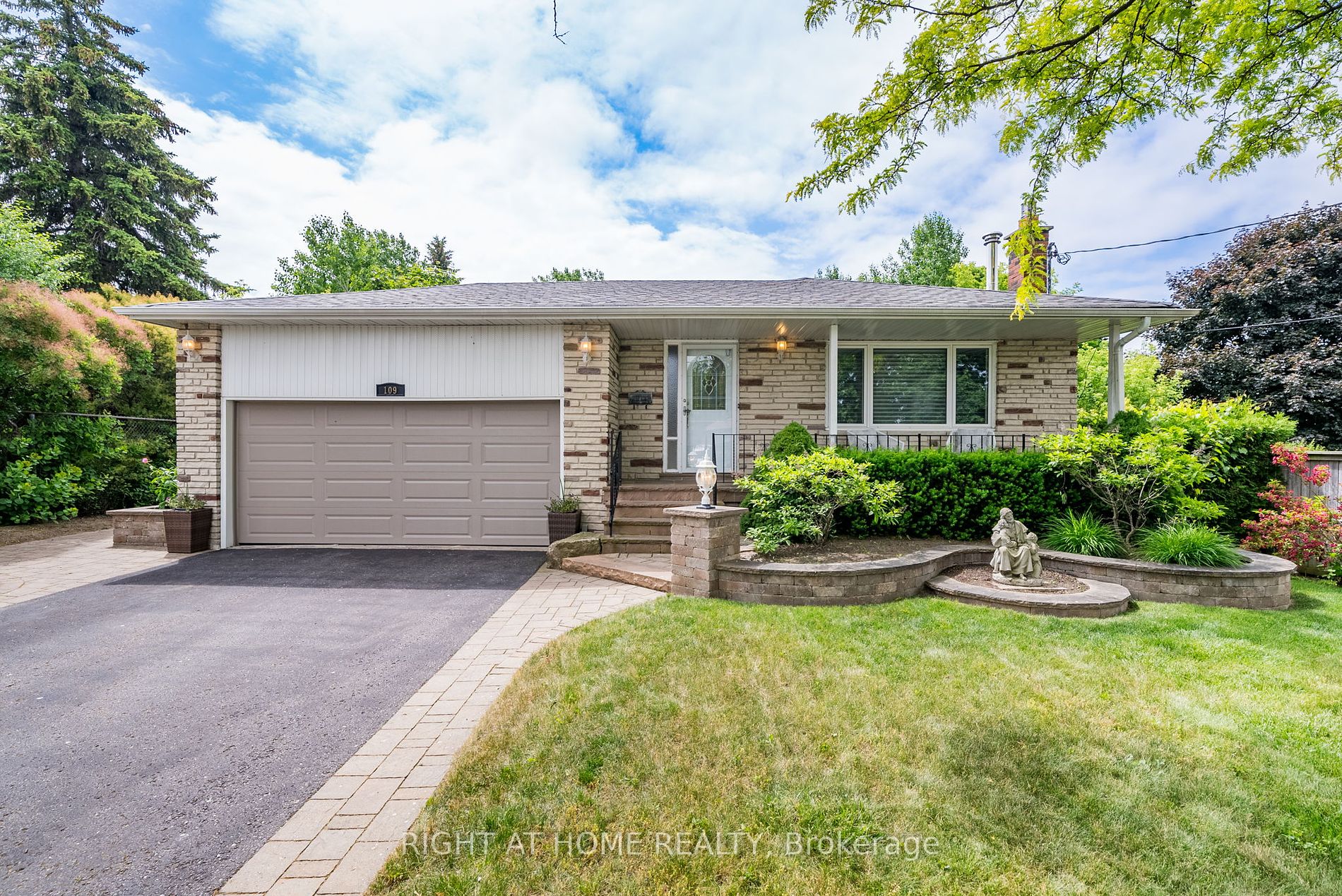109 Crawforth St Property Photo