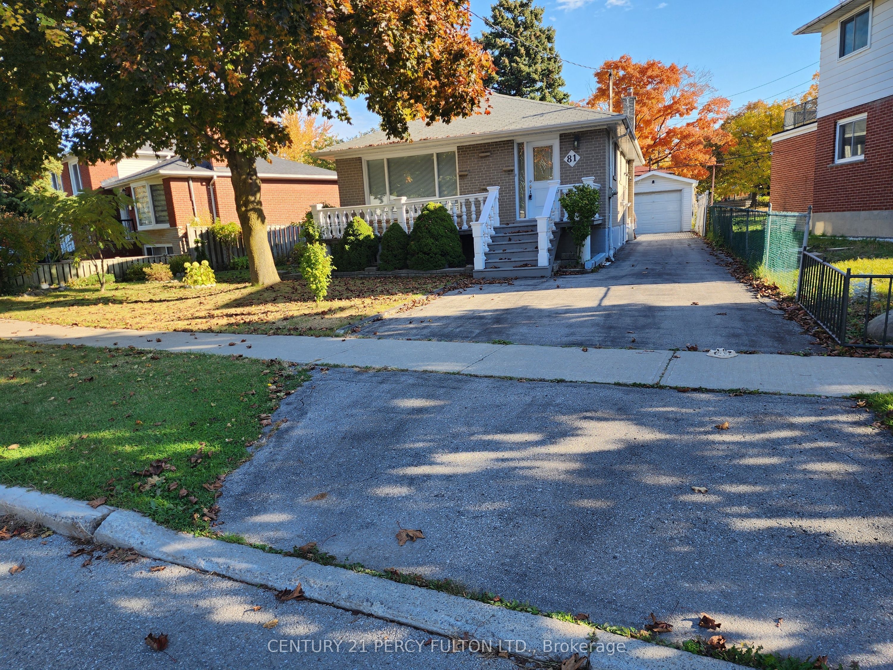 #main - 81 Lynnbrook Drive Property Photo 1