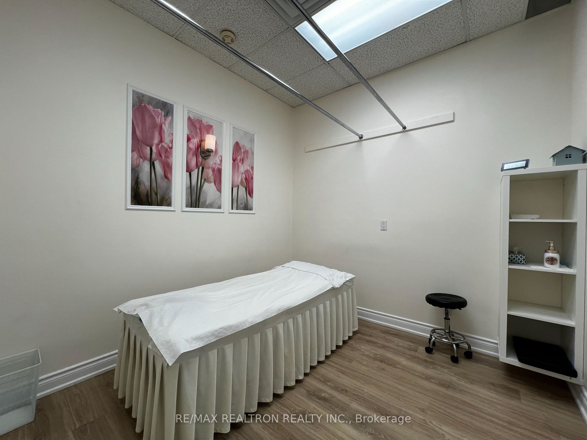 209 Ellesmere Rd Property Photo 4