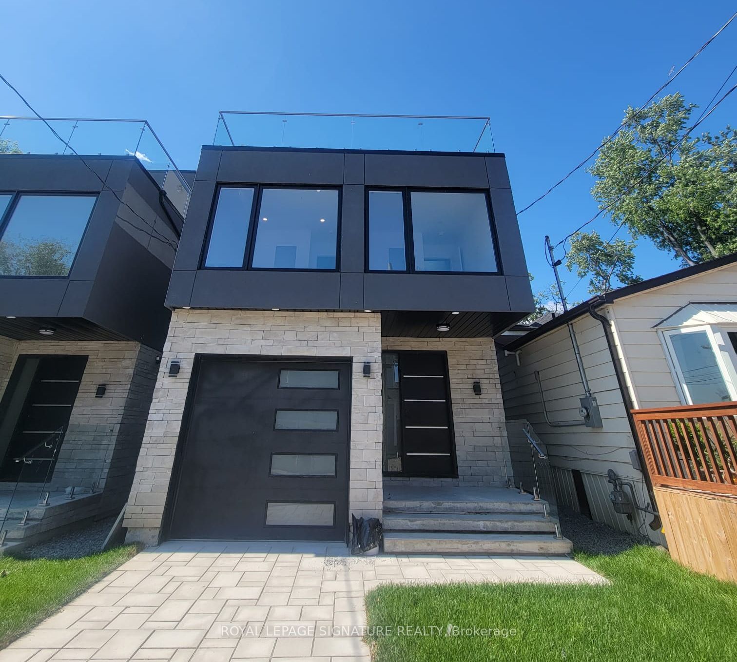 1240b Bayview St Property Photo