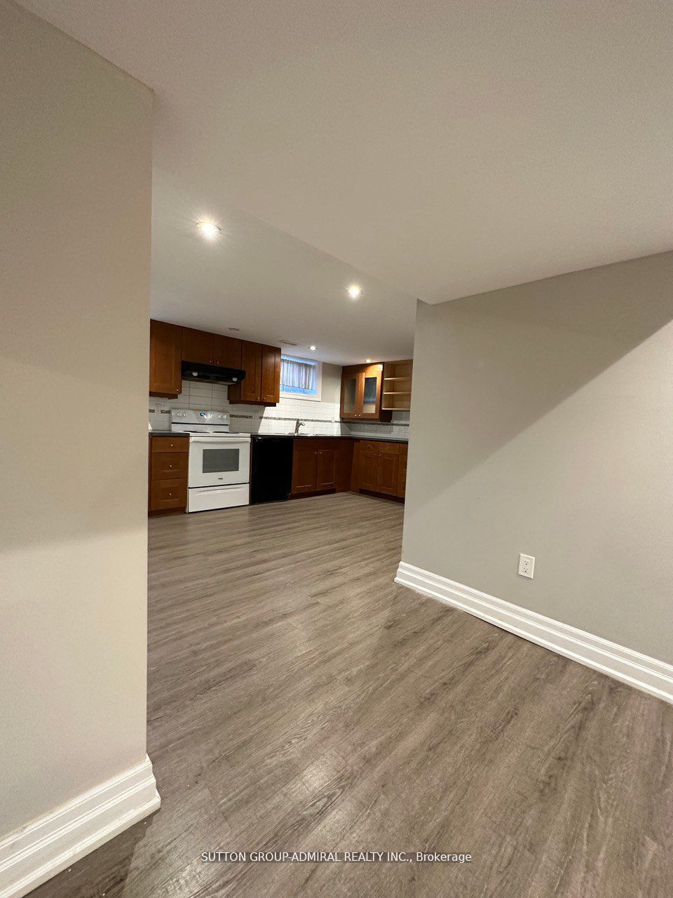 240 Markham Rd Property Photo