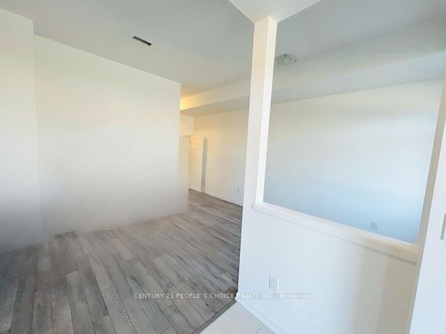 213 Monarch Ave Property Photo 6