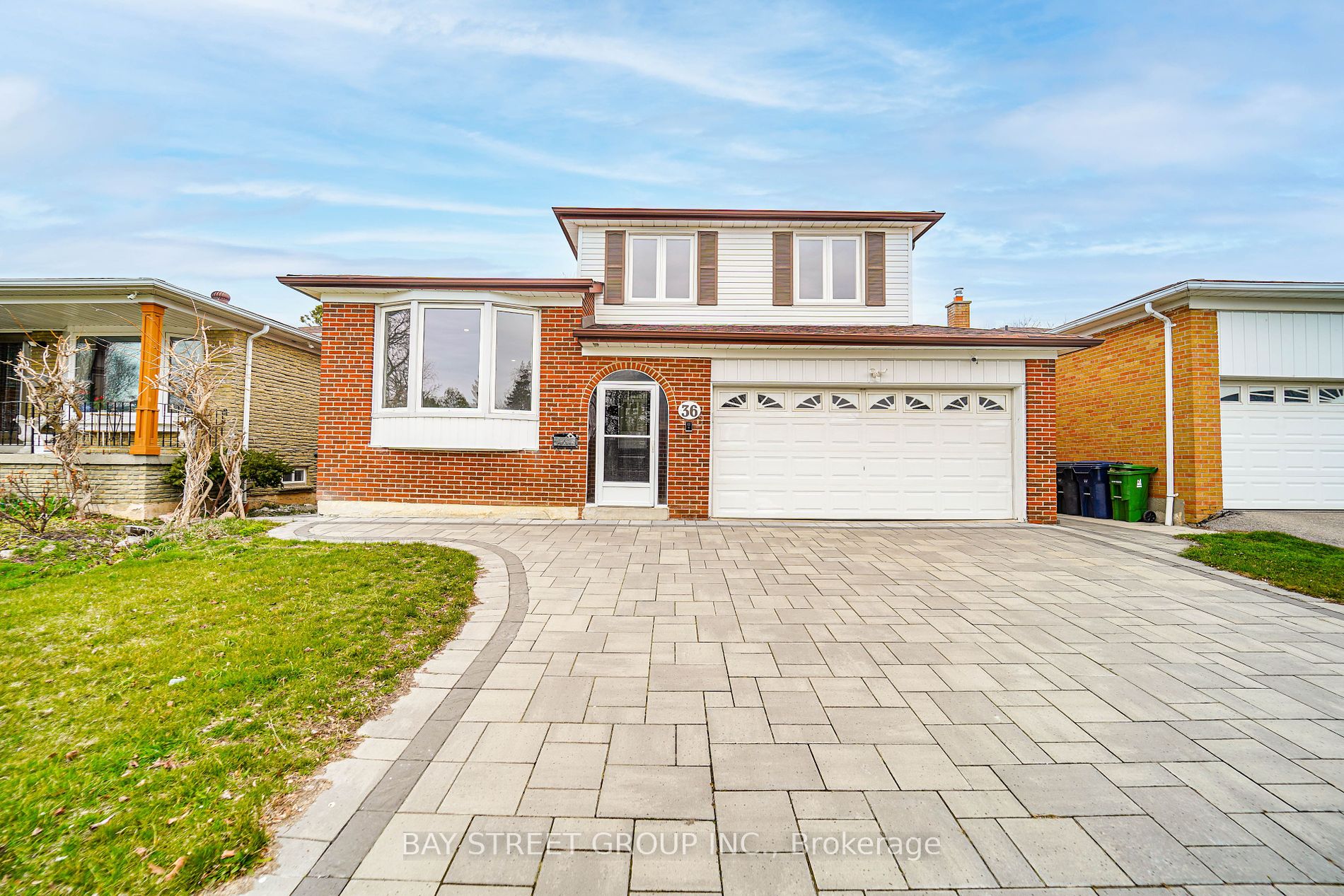 36 Pebblehill Sq Property Photo