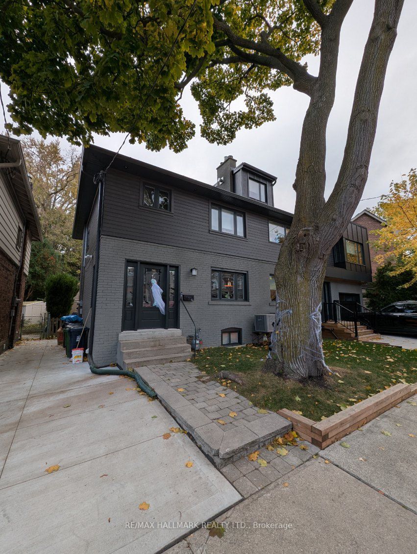 36 Ingham Ave Property Photo