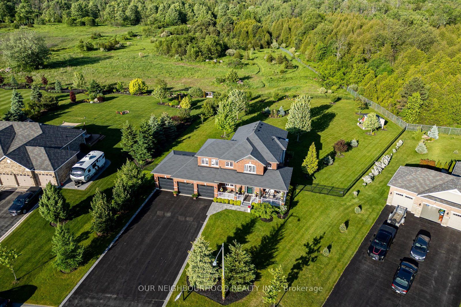 27 Charles Tilley Cres Property Photo