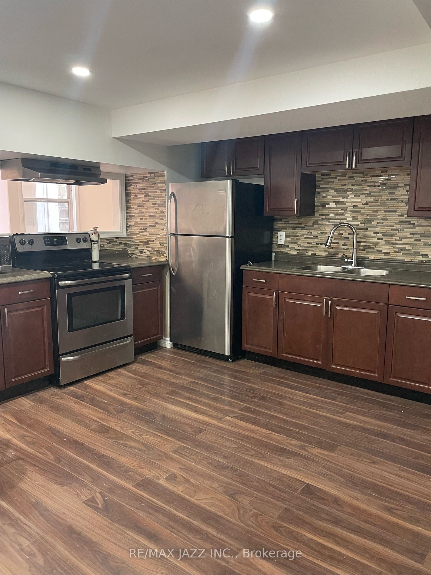 28 Fairmeadow Pl Property Photo