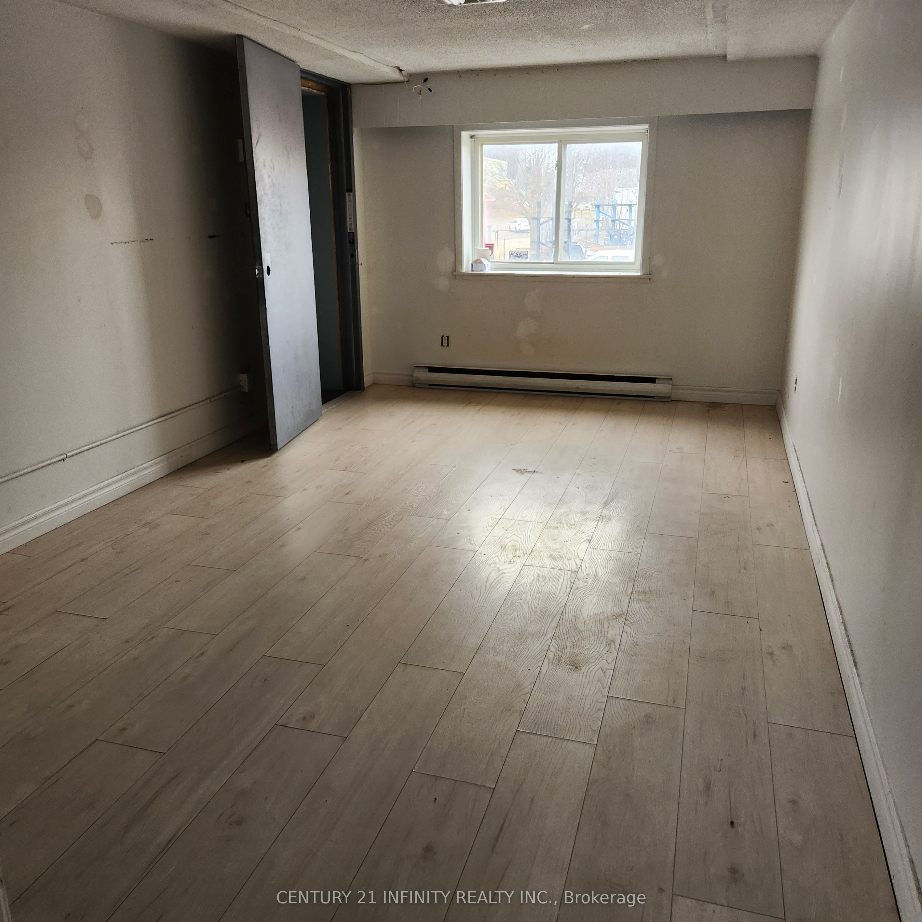 #8 - 1019 Nelson Street Property Photo 3