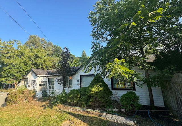 431 Sheppard Ave Property Photo 1