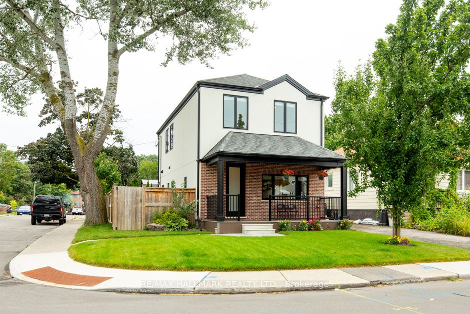 125 Leyton Ave Property Photo