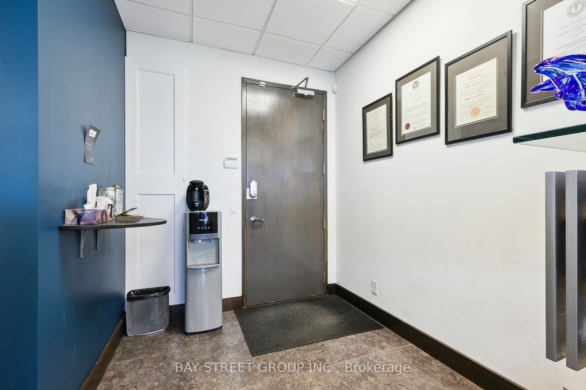 #206 - 80 Corporate Drive Property Photo 5