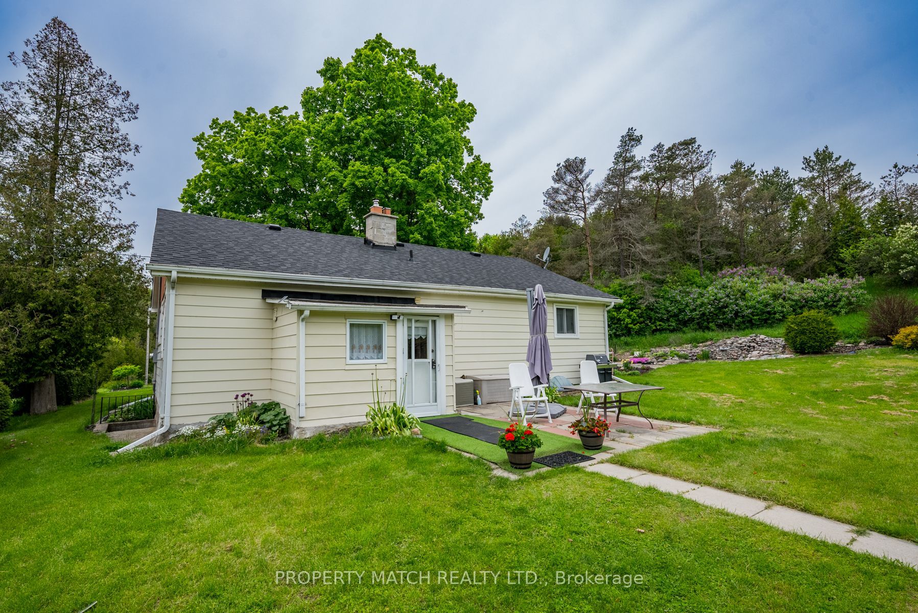 367 Stephens Mill Rd Property Photo