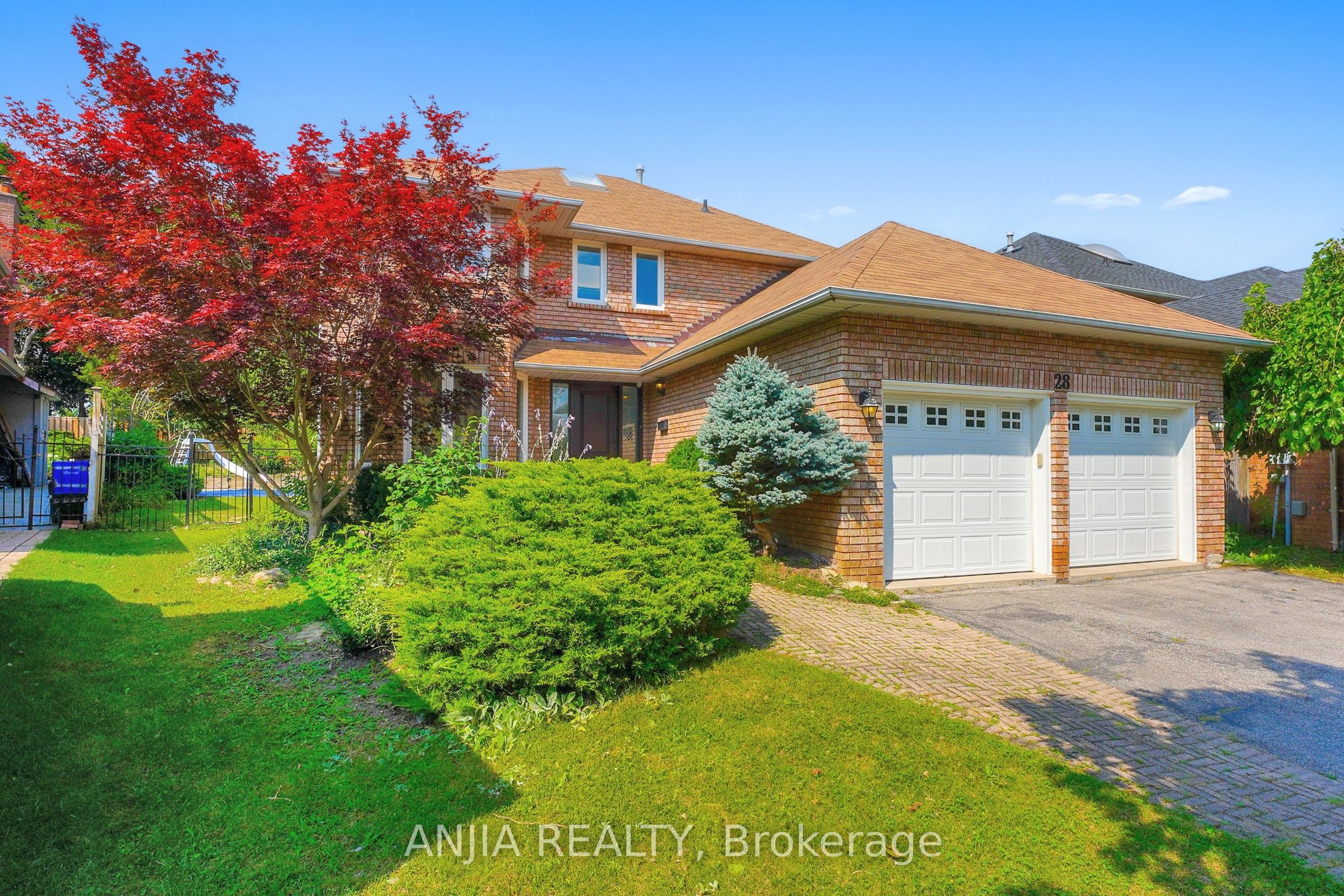 28 Holbrook Court Property Photo 1