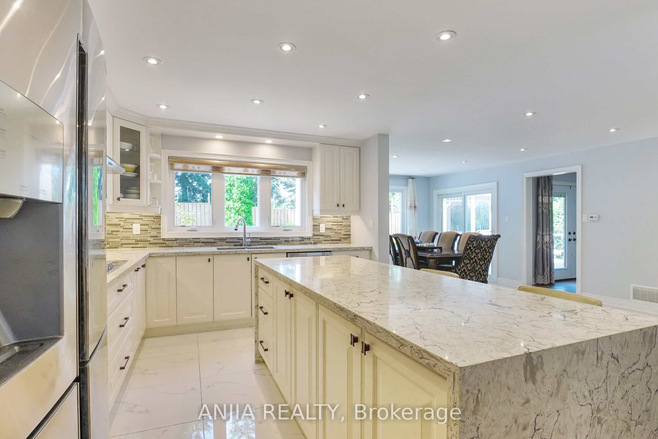 28 Holbrook Court Property Photo 10