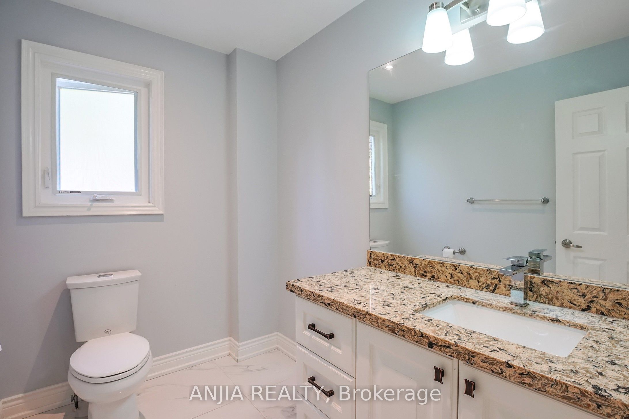 28 Holbrook Court Property Photo 14