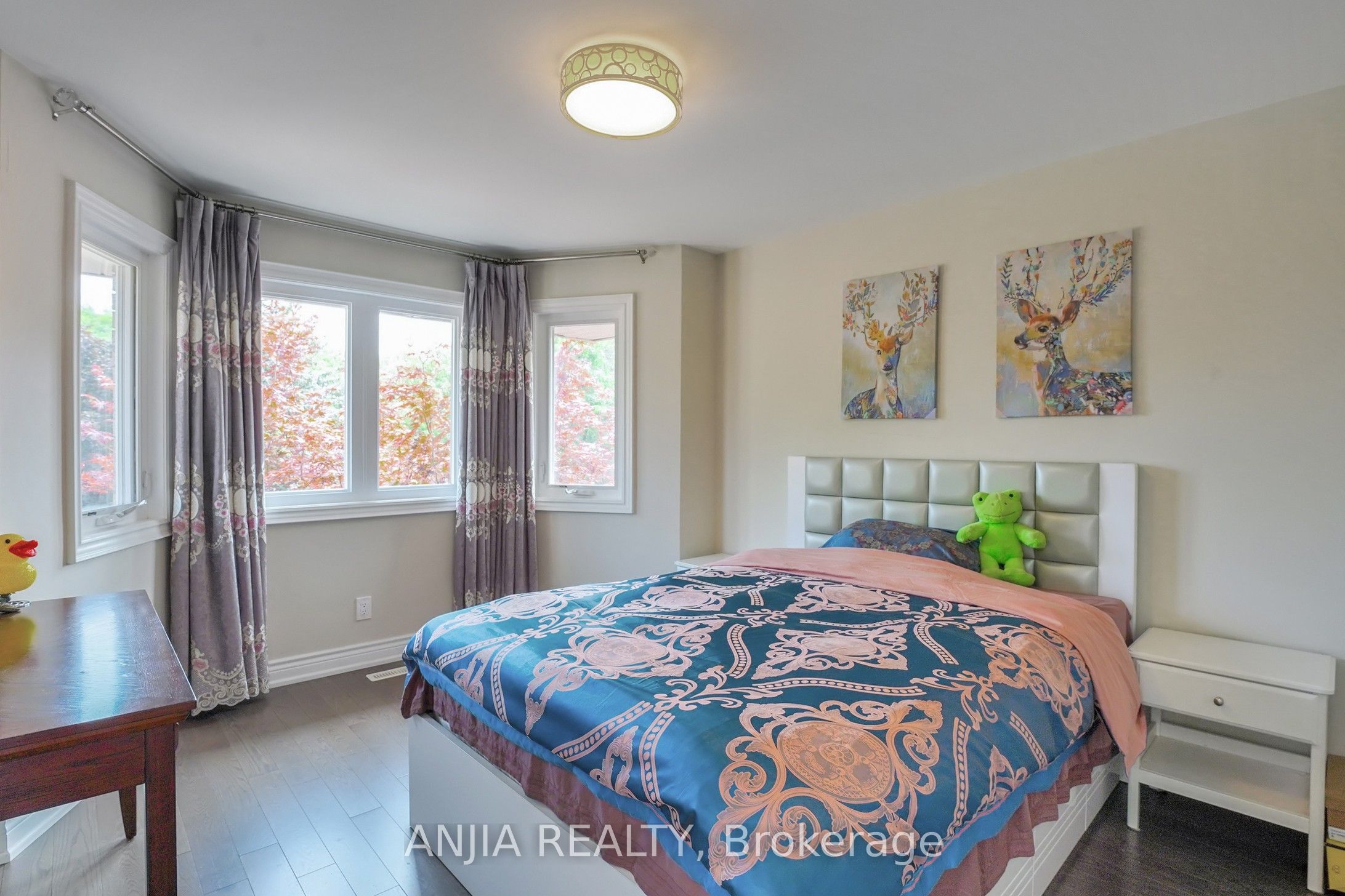 28 Holbrook Court Property Photo 21